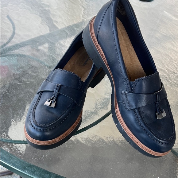 Clarks Dark Blue Leather Loafers - Picture 1 of 8